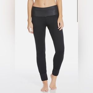 Fabletics Lynx Jogger. Black. Size Small.